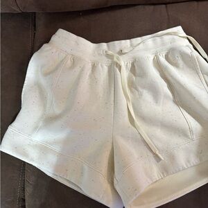 DSG Women's Cream Shorts